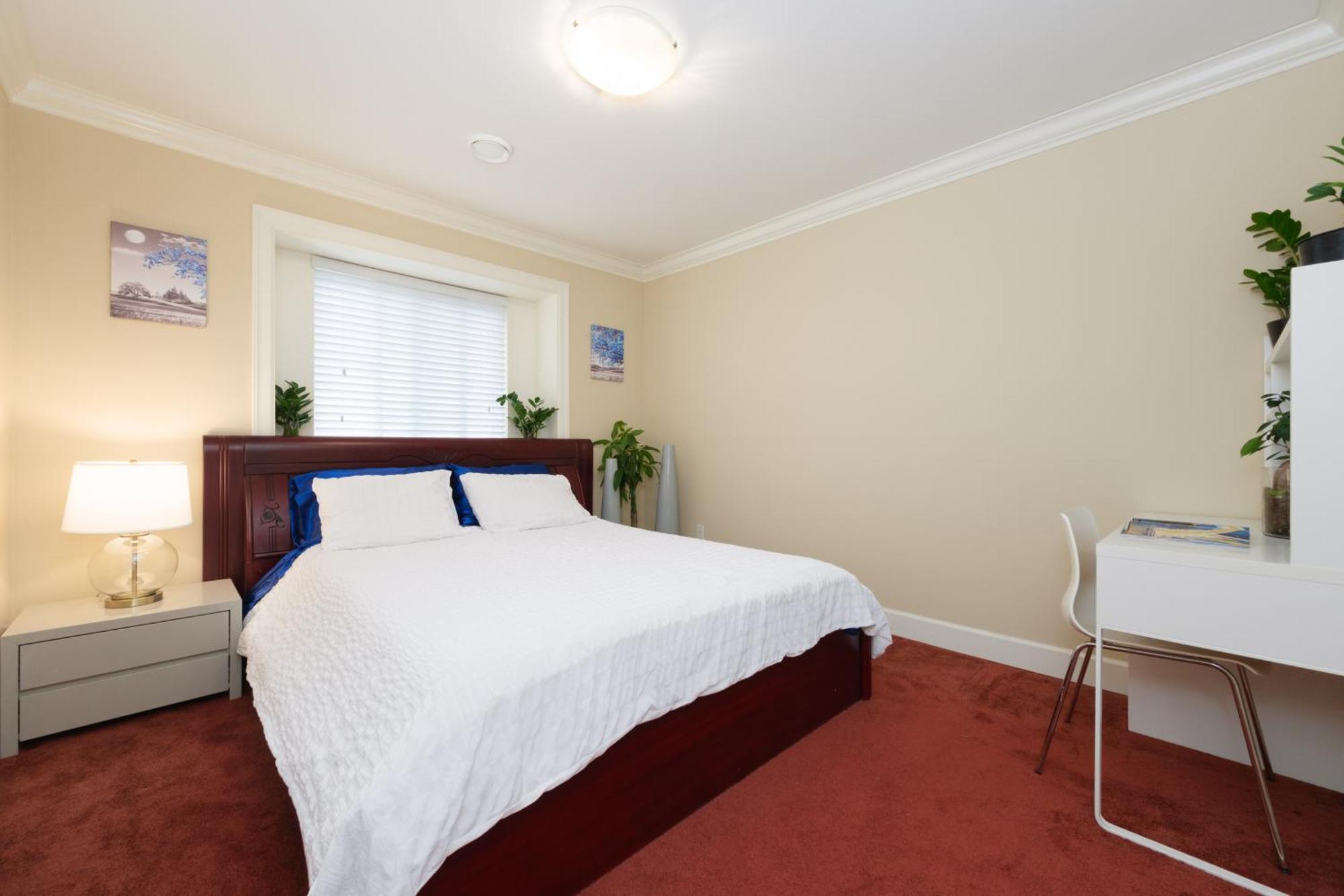Cambie & 61St Ave Homestay Ванкувър Екстериор снимка