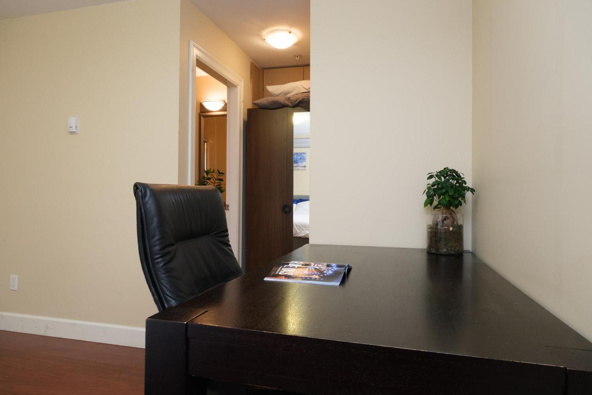 Cambie & 61St Ave Homestay Ванкувър Екстериор снимка